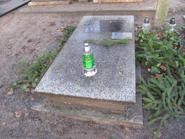 Grób MARIA GRODZICKA