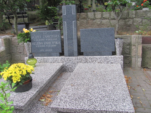 Grób ANDRZEJ ZAMOYSKI
