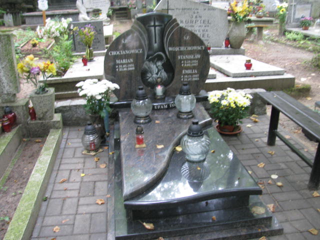 Grób EMILIA WOJCIECHOWSKA