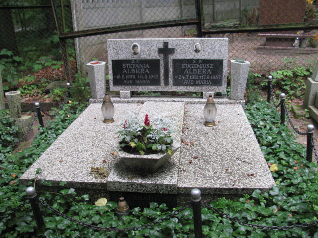 Grób MIROSŁAW BIERNAT