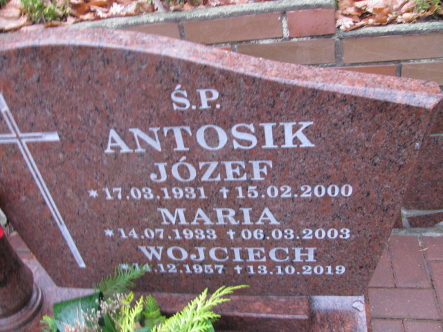 Wojciech ANTOSIK 1957 Sopot - Grobonet - Wyszukiwarka osób pochowanych