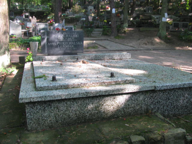 Grób GRAŻYNA PIERZCHALSKA