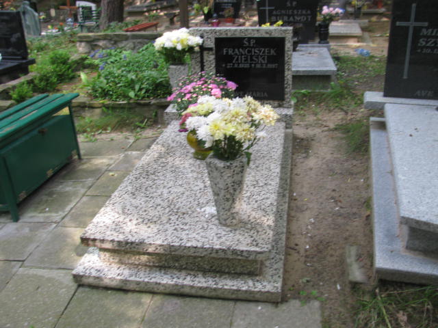 Grób JANINA ZIELSKA